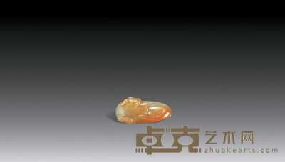 清中期 白玉洒金犬 长2.2cm